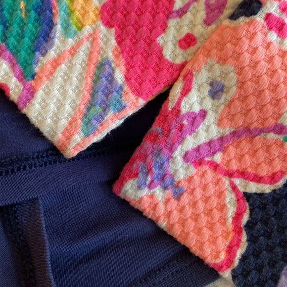 💞LILY PULITZER💞gorgeous skirt/skort - Picture 3 of 12